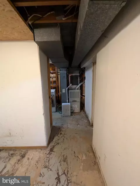 Entry Way - 417 Kemper Rd, Joppa, MD 21085 photo 6 of 6