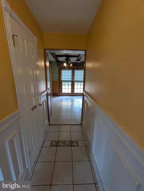 Entry Way - 417 Kemper Rd, Joppa, MD 21085 photo 2 of 6