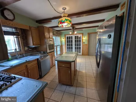 Entry Way - 417 Kemper Rd, Joppa, MD 21085 photo 3 of 6