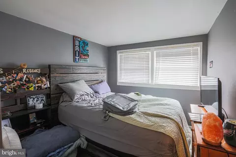 Bedroom - 652 Shore Dr, Joppa, MD 21085 photo 3 of 3
