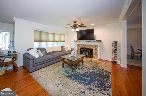 Living - 1307 Philadelphia Rd, Joppa, MD 21085 photo 1 of 4