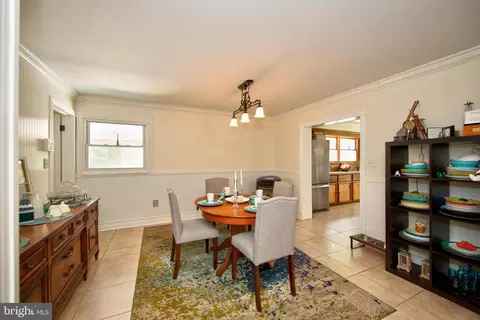 Dining - 1307 Philadelphia Rd, Joppa, MD 21085 photo 2 of 4