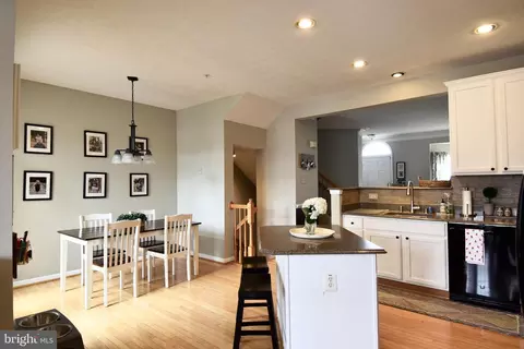 Kitchen - 3166 Freestone Ct, Abingdon, MD 21009 photo 4 of 4
