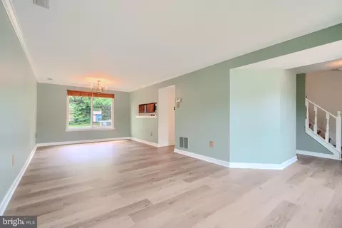 Living - 2907 Byron Ct, Abingdon, MD 21009 photo 2 of 4