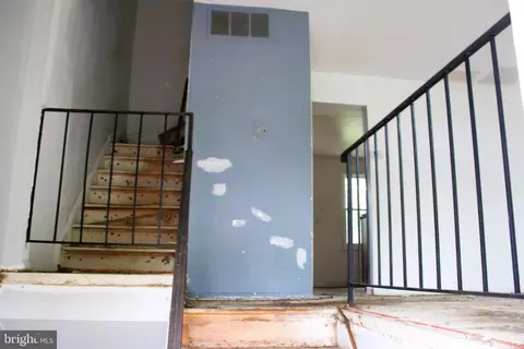 Entry Way - 905 Topview Dr, Edgewood, MD 21040 photo 1 of 1