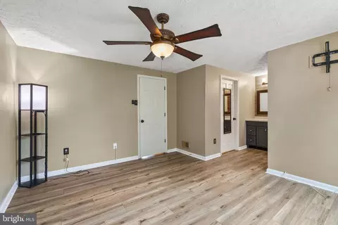 Entry Way - 3210 Split Oak Ct, Abingdon, MD 21009 photo 2 of 2