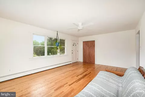 1316 Winding Valley Dr, Joppa, MD 21085 photo 5