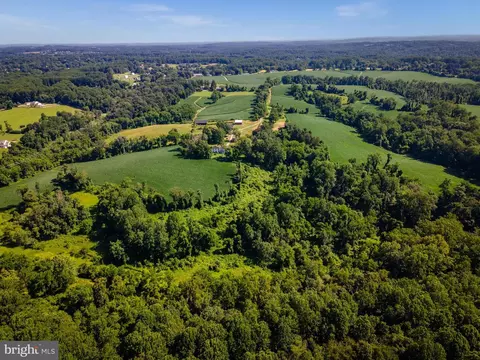 View/Area - 2131 Baldwin Mill Rd, Fallston, MD 21047 photo 2 of 41