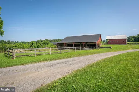 Exterior - 2131 Baldwin Mill Rd, Fallston, MD 21047 photo 4 of 4