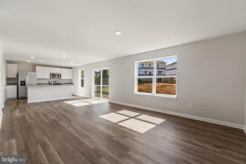 1005 Bunch Berry Dr, Joppa, MD 21085 photo 4