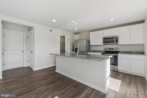 1005 Bunch Berry Dr, Joppa, MD 21085 photo 9