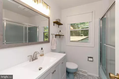 Bath - 671 Trimble Rd, Joppa, MD 21085 photo 3 of 3