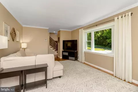 Living - 671 Trimble Rd, Joppa, MD 21085 photo 3 of 4