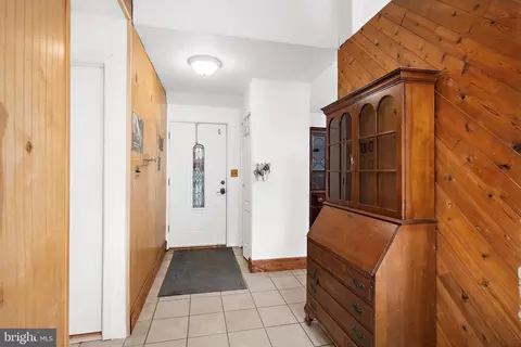 Entry Way - 902 Joppa Farm Rd, Joppa, MD 21085 photo 2 of 3