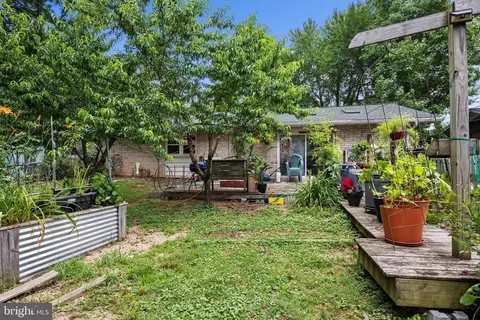 Exterior - 902 Joppa Farm Rd, Joppa, MD 21085 photo 5 of 8