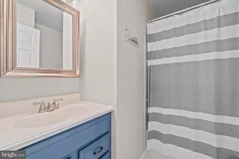 Bath - 3214 Pine Crest Ct, Abingdon, MD 21009 photo 1 of 3