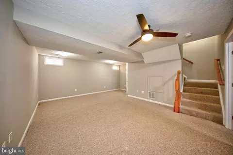 Living - 580 Macintosh Cir, Joppa, MD 21085 photo 4 of 4