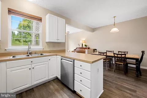 Kitchen - 560 Doefield Ct, Abingdon, MD 21009 photo 1 of 4
