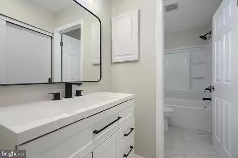 Bath - 177 Farm Rd, Aberdeen, MD 21001 photo 1 of 1