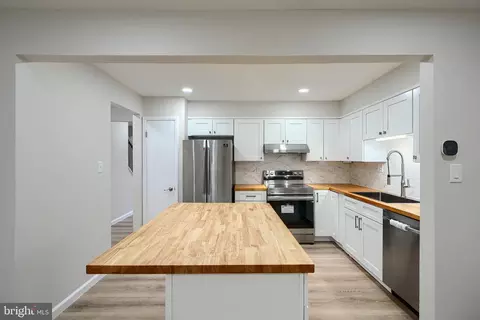 Kitchen - 177 Farm Rd, Aberdeen, MD 21001 photo 3 of 3