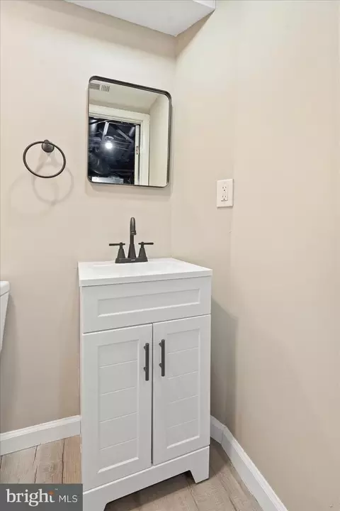 Bath - 2701 Mede Ct, Fallston, MD 21047 photo 4 of 5