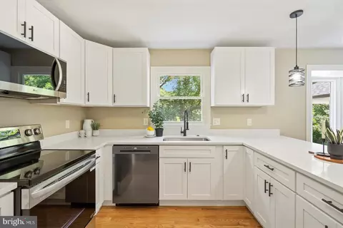 Kitchen - 2701 Mede Ct, Fallston, MD 21047 photo 2 of 6