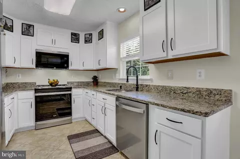 Kitchen - 3202 Lanham Dr, Abingdon, MD 21009 photo 2 of 6
