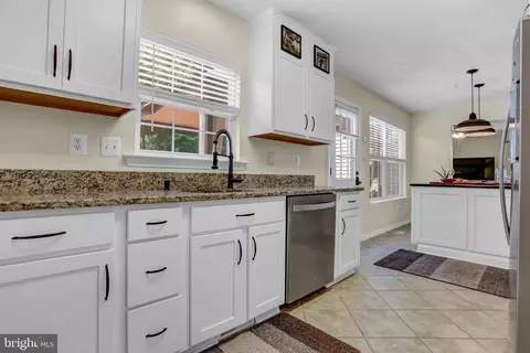 Kitchen - 3202 Lanham Dr, Abingdon, MD 21009 photo 3 of 6