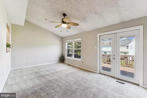 Living - 582 Doefield Ct, Abingdon, MD 21009 photo 2 of 6
