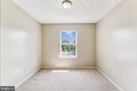 Bedroom - 582 Doefield Ct, Abingdon, MD 21009 photo 6 of 6