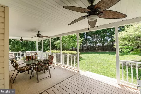 Exterior - 914 Deer Ct, Abingdon, MD 21009 photo 2 of 6