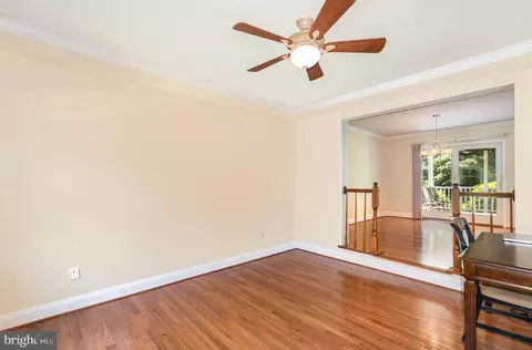 Living - 914 Deer Ct, Abingdon, MD 21009 photo 3 of 3