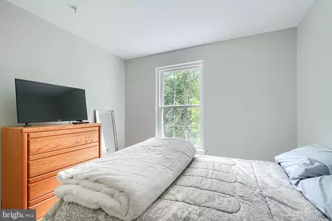 Bedroom - 174 Ferring Ct, Abingdon, MD 21009 photo 6 of 8