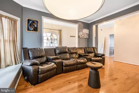 Living - 10 Fallston View Ct, Fallston, MD 21047 photo 1 of 3