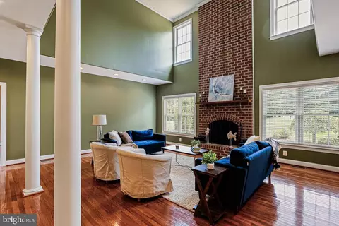 Living - 3311 Pritchett Ln, Fallston, MD 21047 photo 3 of 3