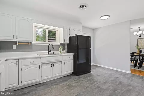 1516 Singer Rd, Joppa, MD 21085 photo 10