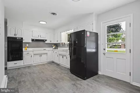 1516 Singer Rd, Joppa, MD 21085 photo 9