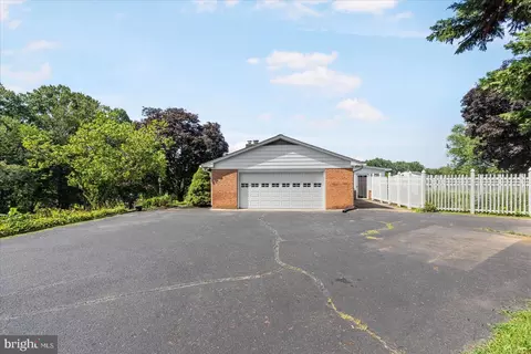 Exterior - 2616 Lawson Rd, Fallston, MD 21047 photo 4 of 14