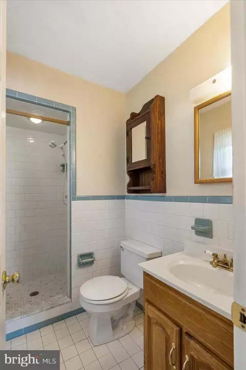 Bath - 2616 Lawson Rd, Fallston, MD 21047 photo 3 of 3