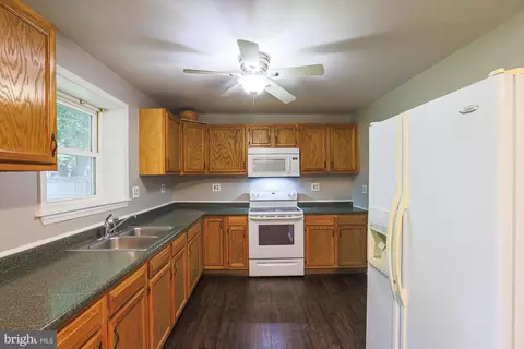 Kitchen - 1516 Castleton Rd, Darlington, MD 21034 photo 2 of 2