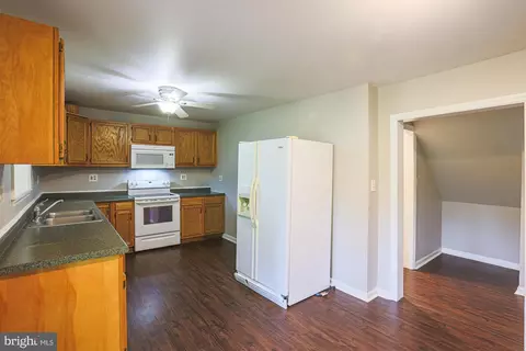 Entry Way - 1516 Castleton Rd, Darlington, MD 21034 photo 1 of 4
