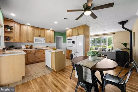 Kitchen - 100 Mountain Rd, Fallston, MD 21047 photo 1 of 5