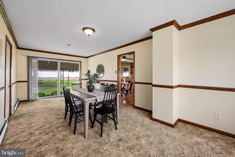 Dining - 100 Mountain Rd, Fallston, MD 21047 photo 5 of 6
