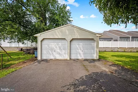 Exterior - 100 Mountain Rd, Fallston, MD 21047 photo 5 of 9