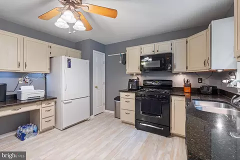 Kitchen - 1019 Mariner Rd, Joppa, MD 21085 photo 2 of 2