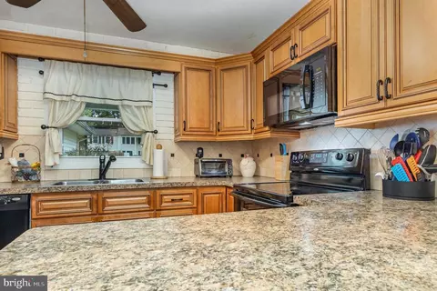 429 Acadia Dr, Joppa, MD 21085 photo 18