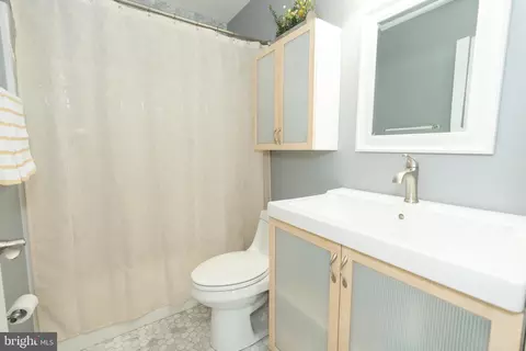 Bath - 3809 Hazel Ct, Abingdon, MD 21009 photo 1 of 2