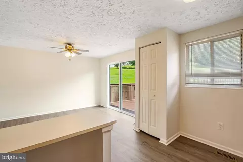 Living - 3322 Racoon Ct, Abingdon, MD 21009 photo 8 of 9