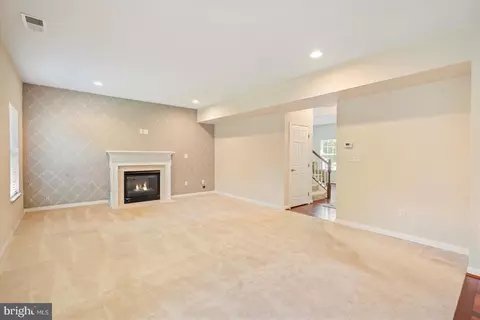 Living - 196 Brittany Dr, Joppa, MD 21085 photo 4 of 6