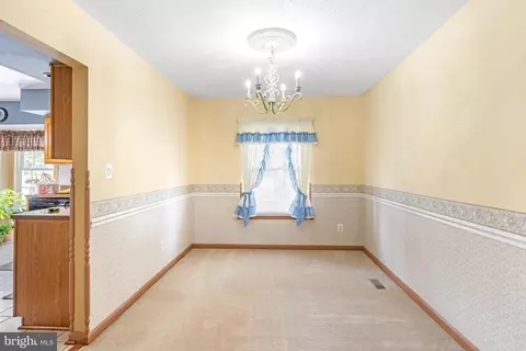 Entry Way - 332 Ponfield Rd E, Forest Hill, MD 21050 photo 4 of 8